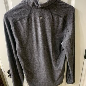 Lululemon half zip pullover size Medium